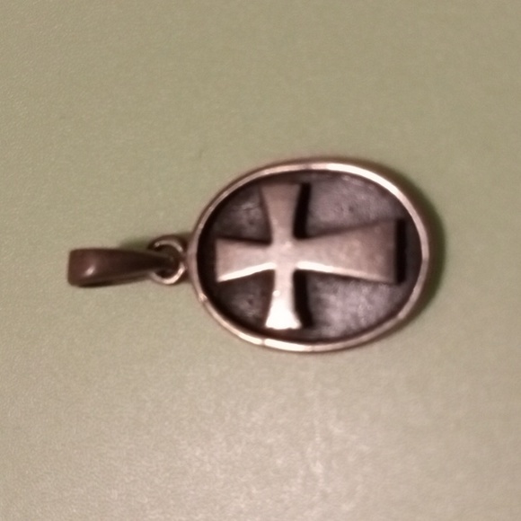 Sterling Silver 925 Shadow Box Cross Pendant - Picture 3 of 10